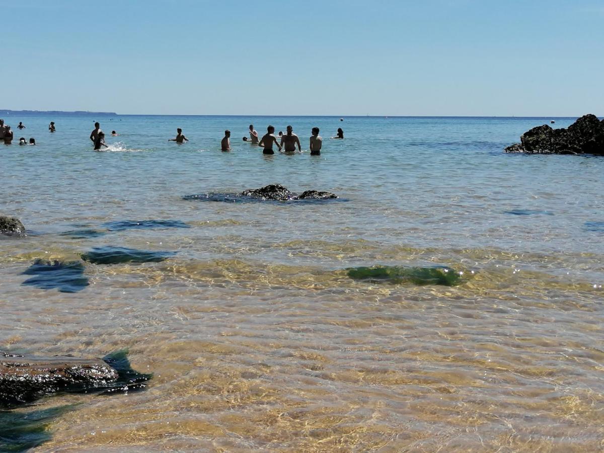 Gite 2 Pers Proche Plage Avec Jardin Clohars-Carnoët Exteriör bild